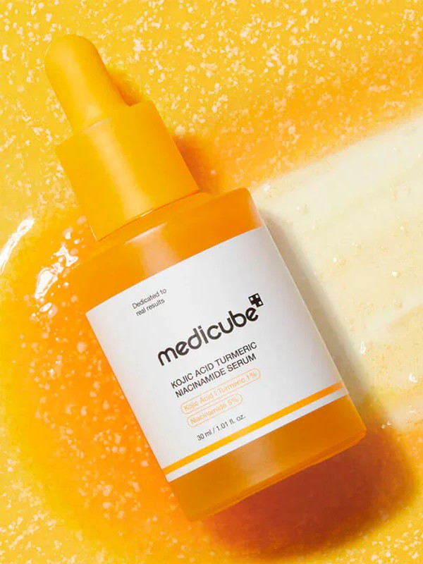 Sérum éclaircissant à l'acide kojique, au curcuma et au niacinamide MEDICUBE 30ml