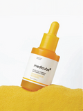 Sérum éclaircissant à l'acide kojique, au curcuma et au niacinamide MEDICUBE 30ml