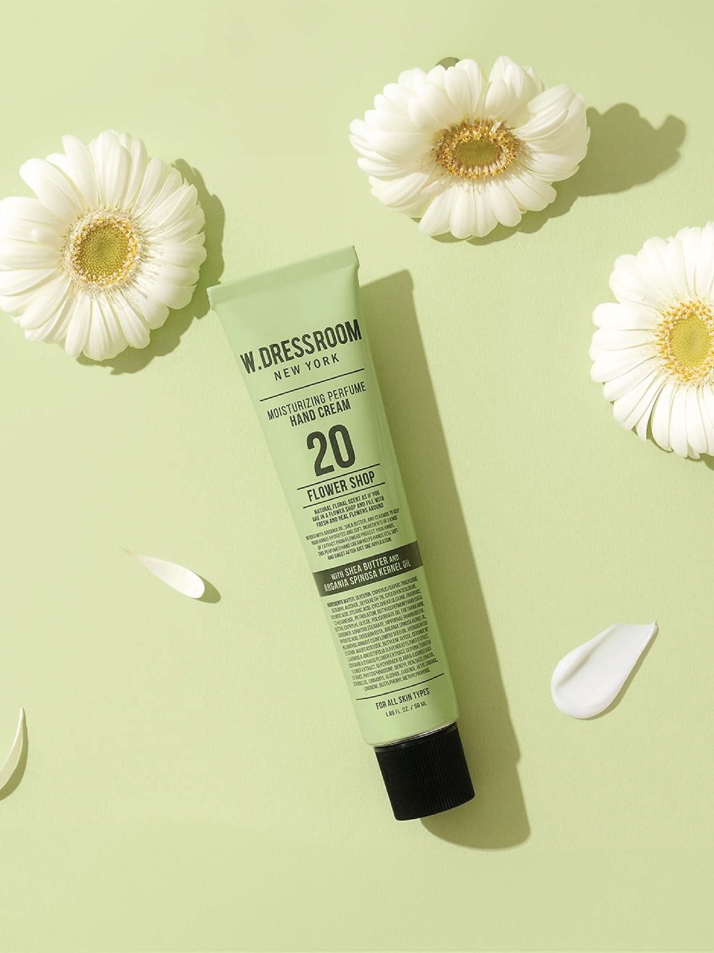 W DRESSROOM Moisturizing Perfume Hand Cream 20 Flower Shop