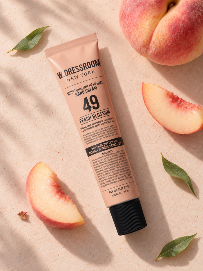W DRESSROOM Moisturizing Perfume Hand Cream 49 Peach Blossom 50ml