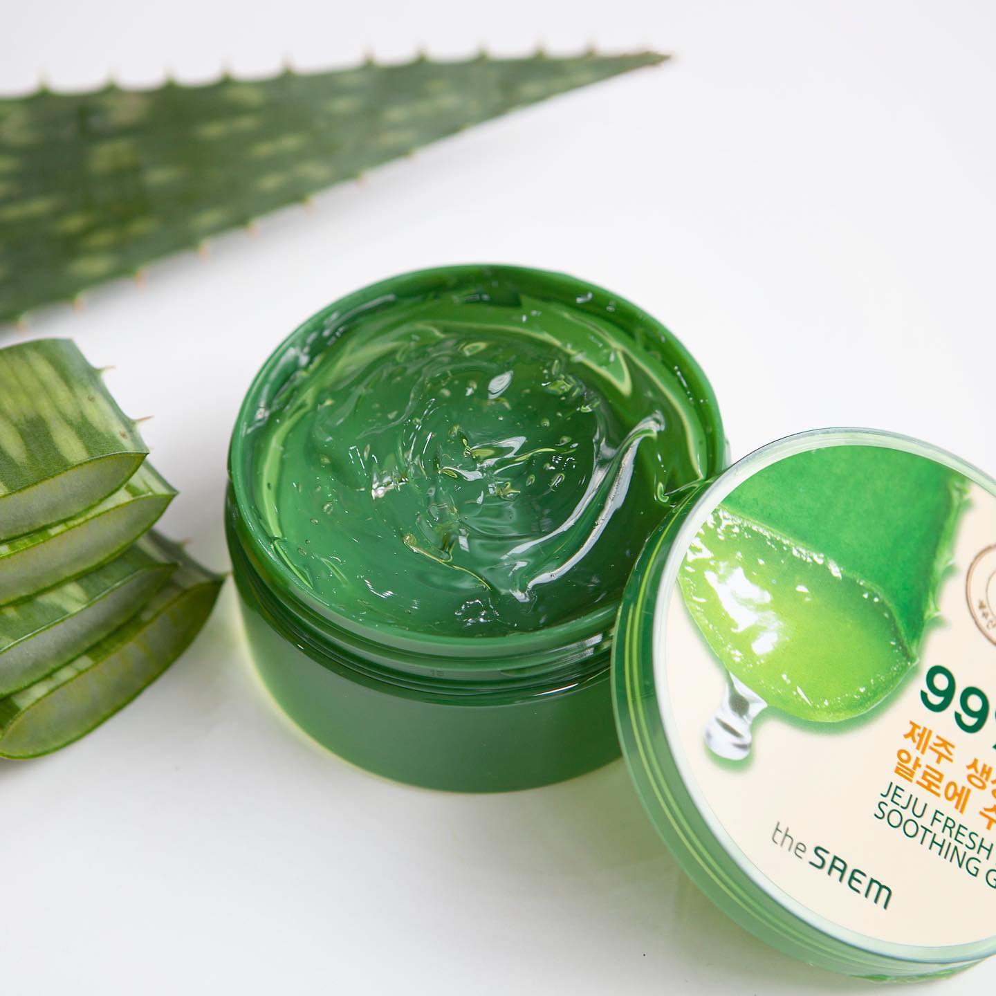 THE SAEM Jeju Fresh Soothing Aloe Gel 99%